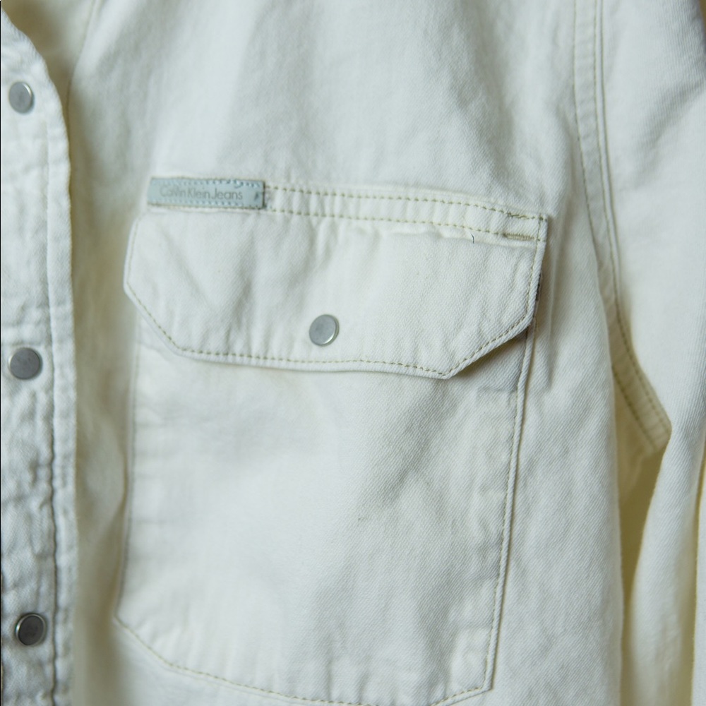 Calvin Klein Button up - Picture 7 of 8